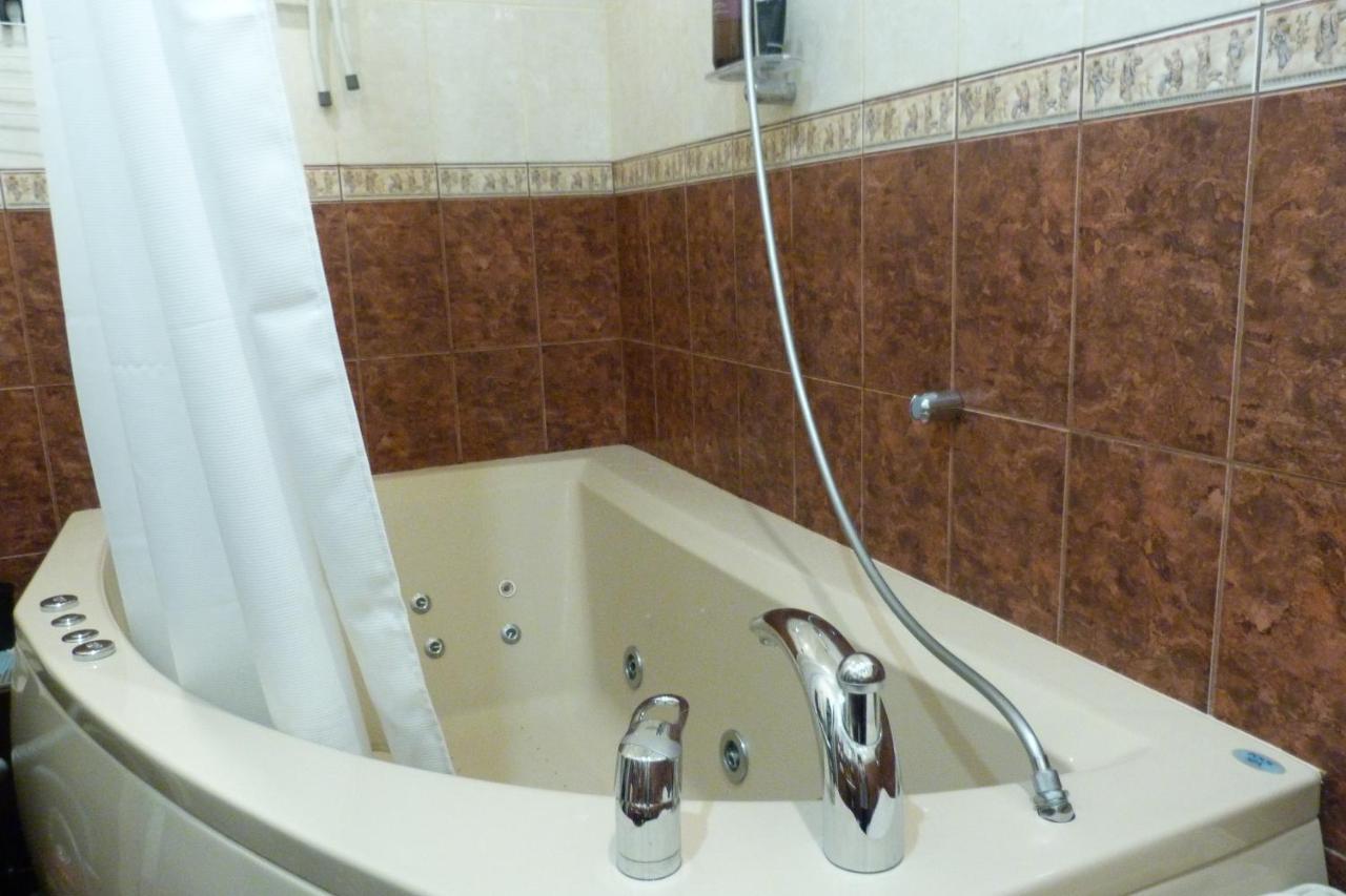 Accommodation In The Historical Center Of Riga Esterno foto
